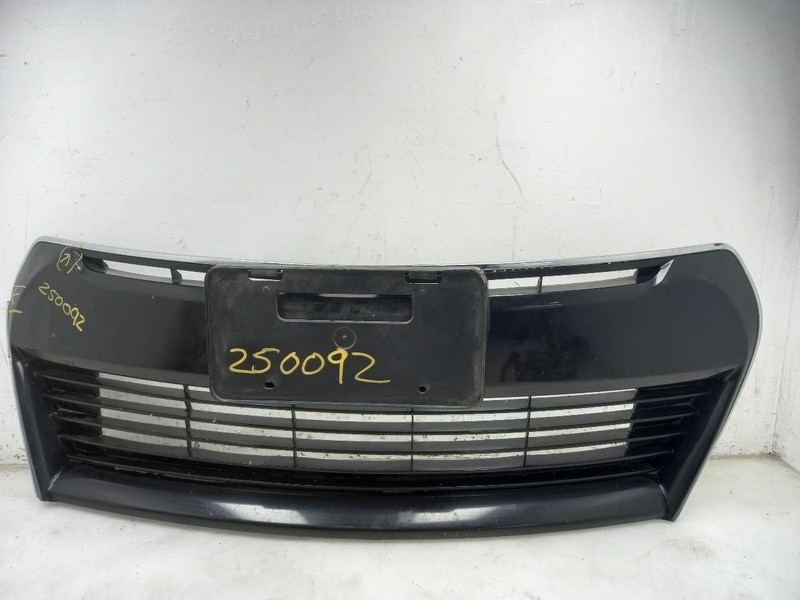 14 15 16 TOYOTA COROLLA S LOWER CENTER GRILLE WITH CHROME SURROUND 53102-02210