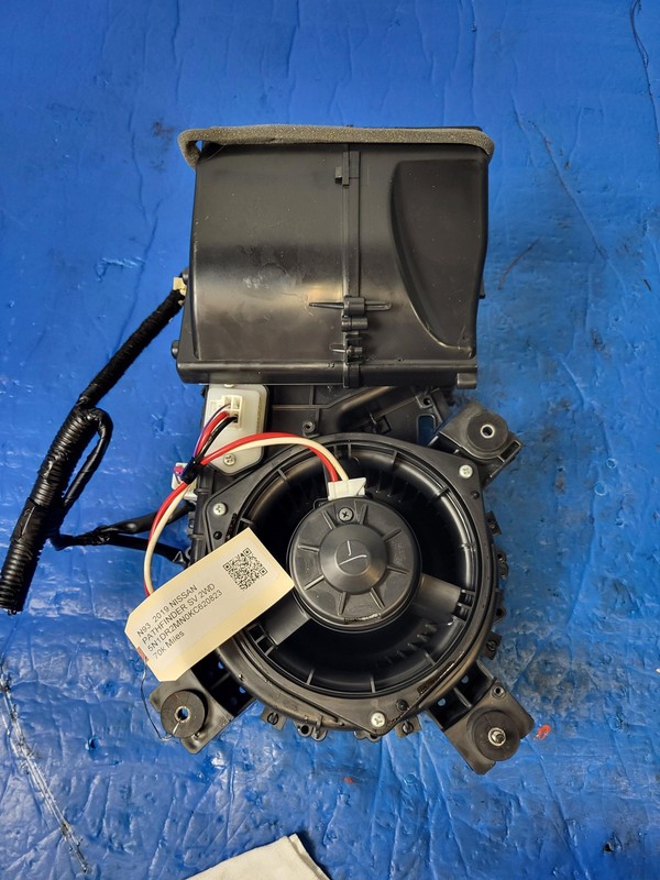 Used Oem Nissan Rear HVAC Heater Blower Housing for Pathfinder SV 3.5L FWD 18-20