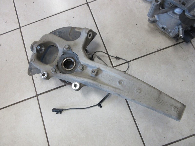 2018-2024 Dodge Durango SRT OEM Front RH Spindle Hub Knuckle 68251518