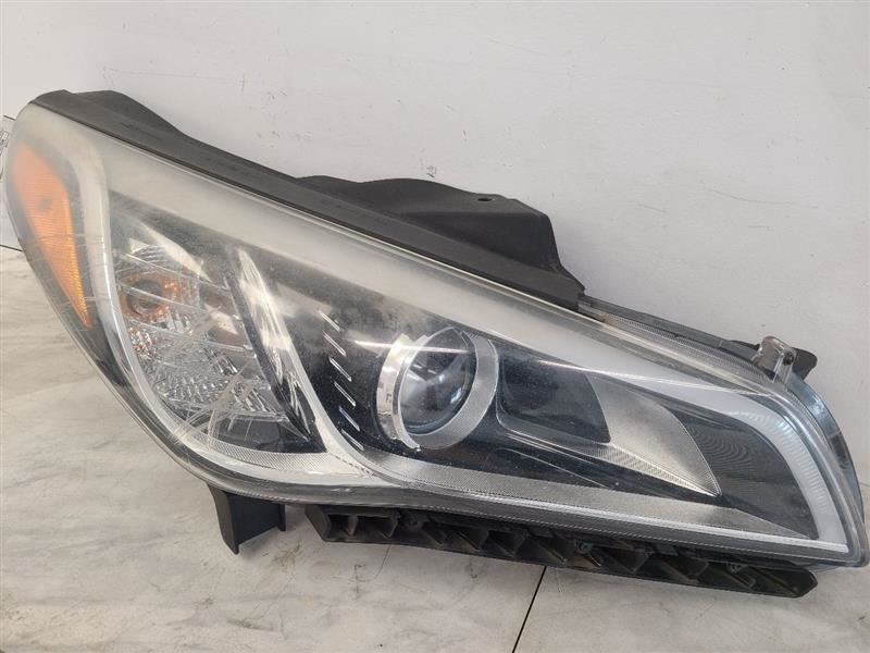 Passenger Headlight US Built Xenon HID Fits 15-16 SONATA 578709