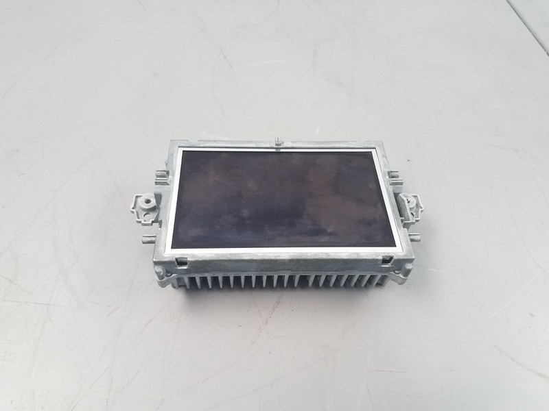 2013 Mercedes AMG CLS 63 Navigation Display Screen #1960 B8