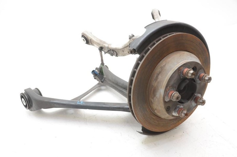 2011-2014 Porsche Cayenne 4.8L Driver Left Rear Suspension Assembly