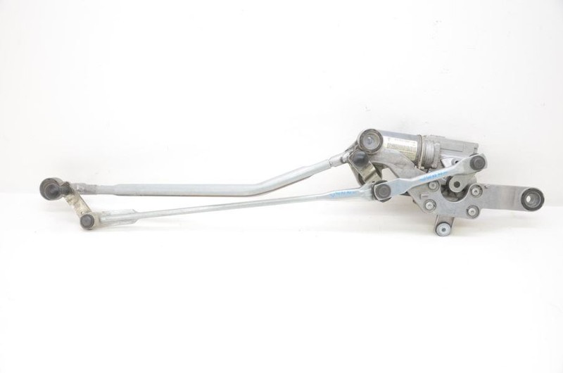 2010-2016 Porsche Panamera 970 4.8L Windshield Wiper Transmission and Motor