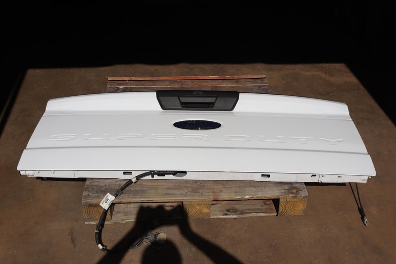 2023-2024 FORD F250 SD F350 SD REAR TAILGATE TRUNK DECK LID W/ CAMERA OEM