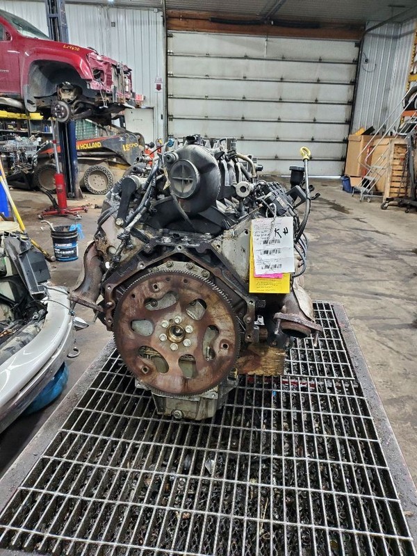 Engine 5.3L VIN T 8th Digit Fits 03-04 AVALANCHE 1500 305613