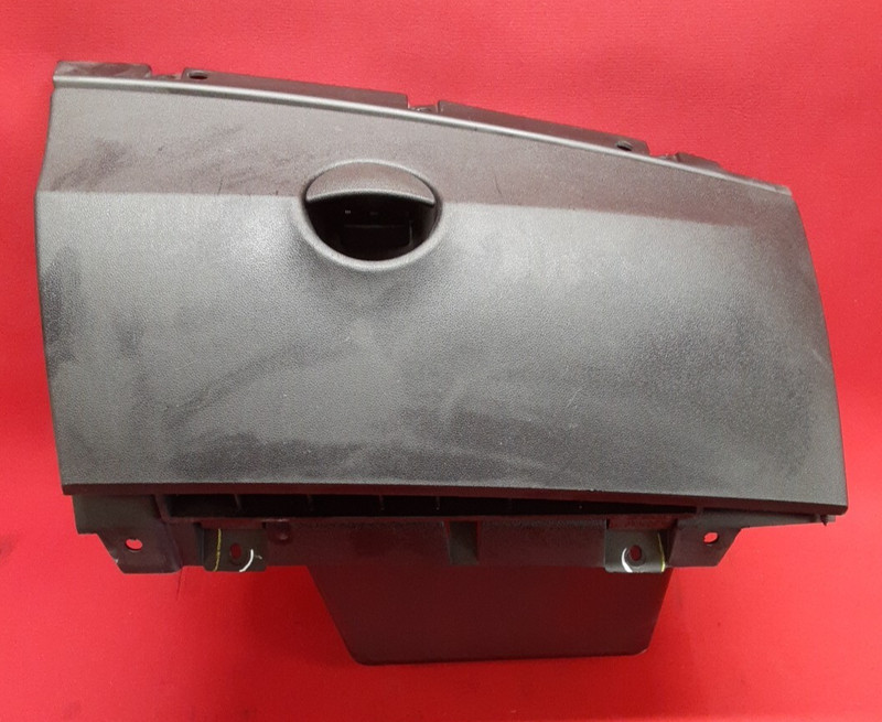 2015 Fiat 500 / Fiat 500e Instrument Panel Glove Box 5SV56JXWAB