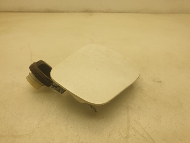 2010 LEXUS HS250H FUEL FILLER DOOR