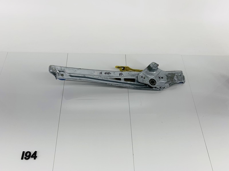 11-19 FORD EXPLORER U502 REAR RIGHT SIDE DOOR WINDOW GLASS REGULATOR OEM