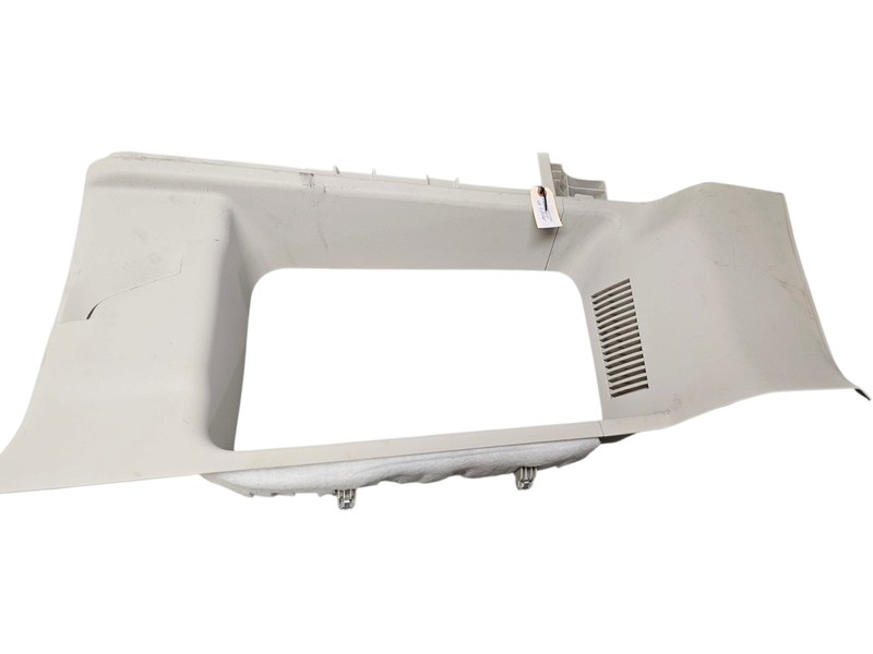 2011-2017 JEEP PATRIOT REAR DRIVER SIDE C PILLAR QUARTER PANEL COVER TRIM OEM
