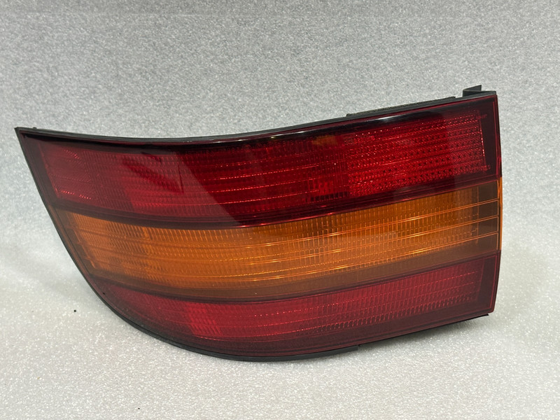 90-94 Lexus Ls400 Xf10 Taillight Brake Stop Lamp Quarter Rear Right 8155050010
