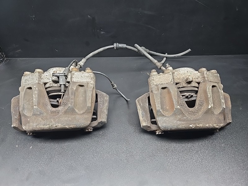 08-14 Mercedes W204 C350 C300 E350 4Matic Front Brake Calipers Left & Right OEM