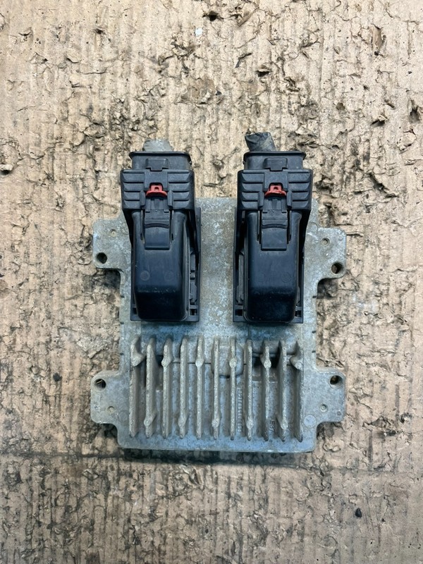 2010 to 2014 Silverado Express Engine Control Module Computer ECM ECU U1768 DG