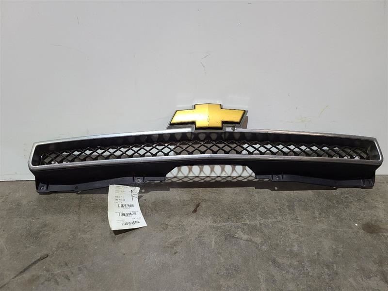 Grille Black With Chrome Surround Upper Fits 07-14 SUBURBAN 1500 521883