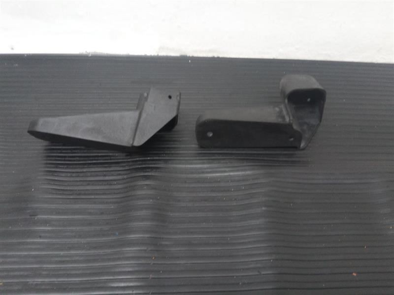 10-16 Cadillac SRX Rear Bumper Lower Fascia Brackets Pair OEM 20823533