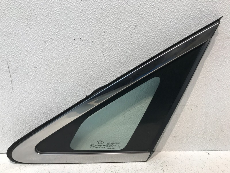 2015 - 2021 KIA SEDONA FRONT LEFT DRIVER SIDE WINDOW CORNER GLASS OEM