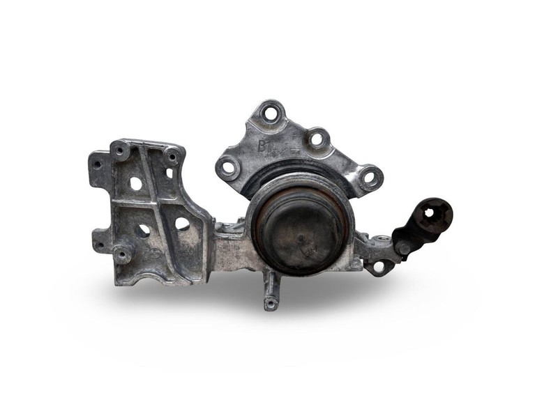 2015-2020 Nissan Rogue Left Driver Side Engine Motor Mount With Bracket