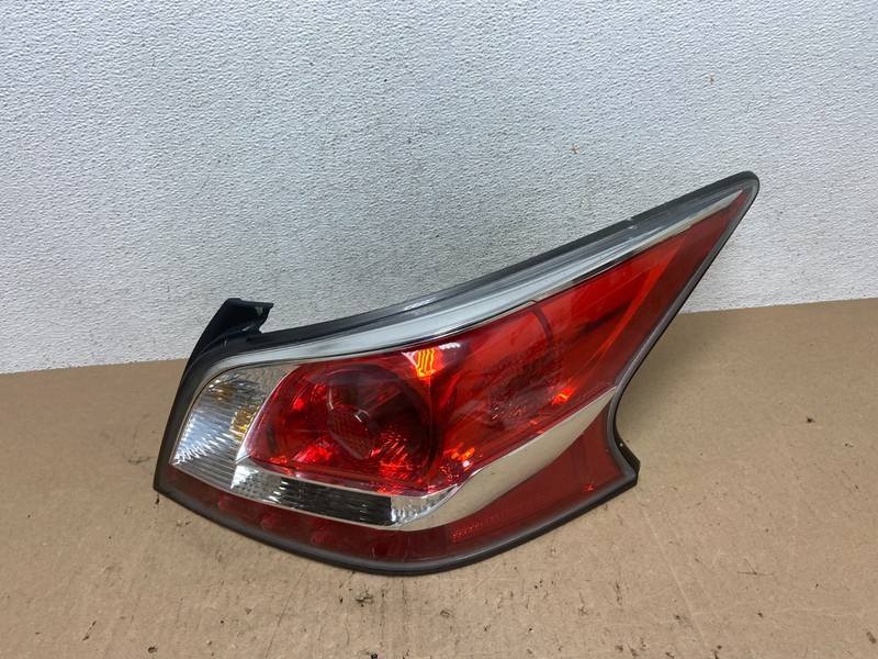 2013 2014 2015 Nissan Altima Right Passenger RH Side Tail Light AE6141 LK