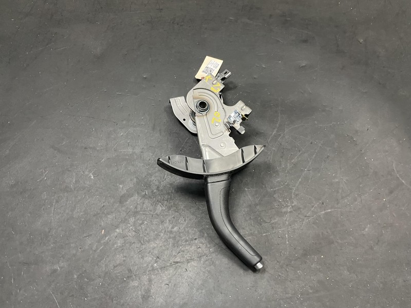 Parking Brake Pull Handle Lever 2018 Kia Soul 59710-B2000 2014 2015 2016 - 2019