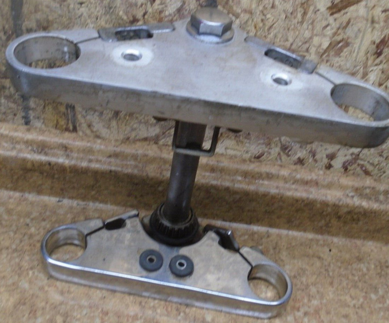 1992 Kawasaki Vulcan VN1500 VN 1500 A VN1500A Triple Tree Fork Clamp Mount Front
