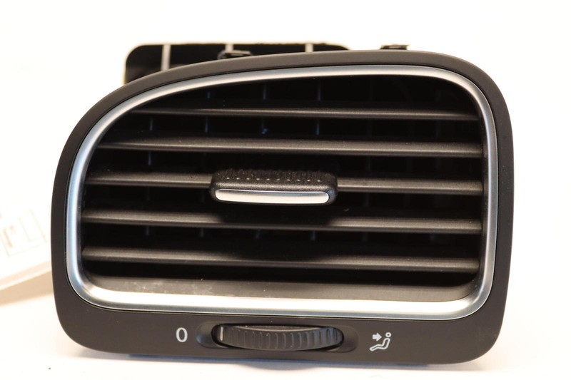 2010-2014 VOLKSWAGEN JETTA SPORTWAGEN DASHBOARD LEFT DRIVER SIDE AIR VENT OEM