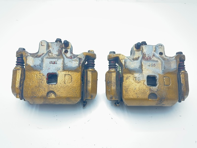 03-06 Nissan 350z Z33 Front Brake Calipers PAIR Left & Right SET OEM KW850