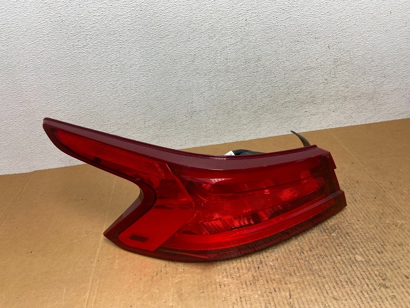 2016 2017 2018 Nissan Maxima Left Driver LH Tail Light Oem AE1526 DW