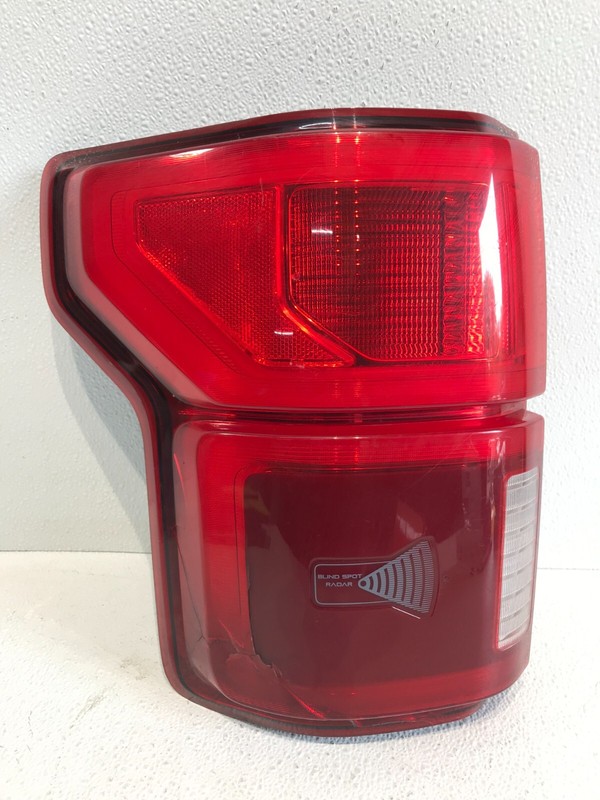 18-20 Ford F-150 F150 Left LH Driver LED Taillight W/Blind Spot Module Crack OEM