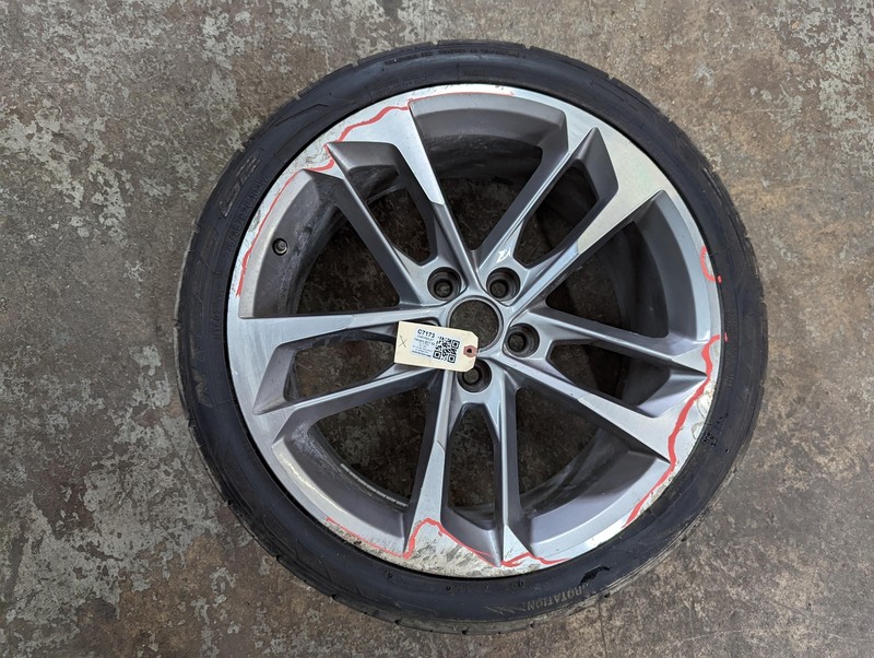 Wheel Rim 20" w/ Tire 275/35R20 8.4/32 2017 Chevrolet Camaro 23442887 X