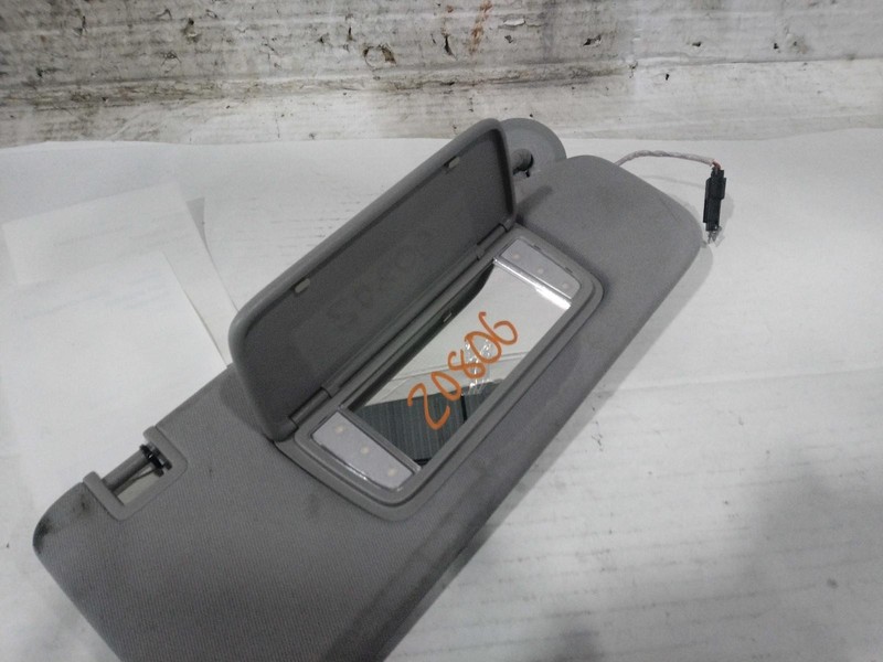 2021 Chevrolet Equinox White Used Sun Visor OEM Part #712145 4DR SUV