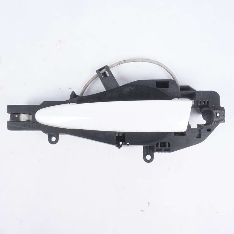 2007-2013 BMW 328i COUPE DRIVER LEFT DOOR HANDLE OEM USED WHITE
