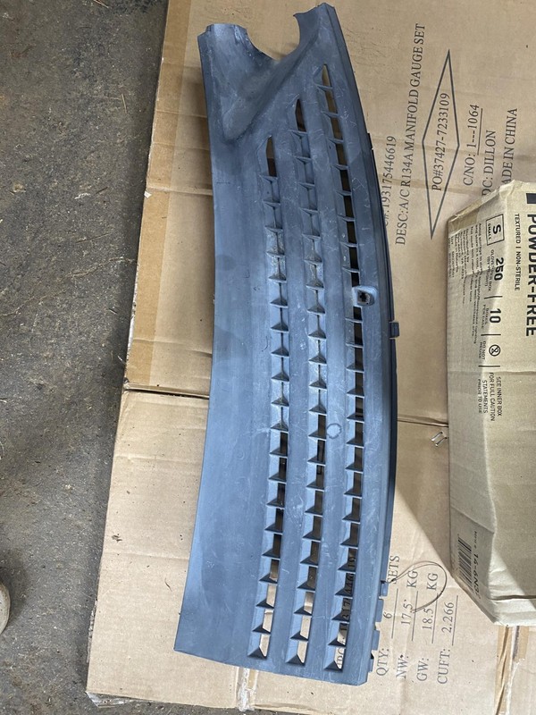 2004-2008 FORD F150 PICKUP FRONT LEFT UPPER COWL VENT PANEL