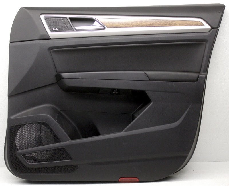 OEM Volkswagen Atlas Front Right Passenger Door Trim Panel Scuffs 3CN867012CHSV