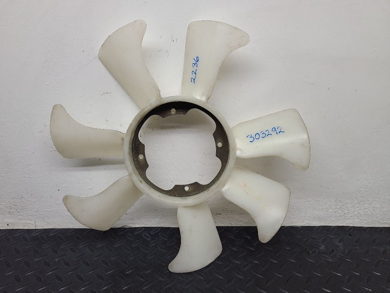 90-97 Nissan Pickup 4 Cylinder Fan 7 Blade OEM 21060-86G00