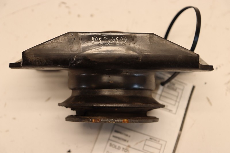 2012-2021 NISSAN NV1500 NV2500 NV3500 4.0L LEFT ENGINE MOTOR MOUNT SUPPORT OEM