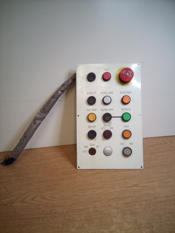 Idec Izumi ZY1C-SS3423-E1 Pushbutton Control Panel