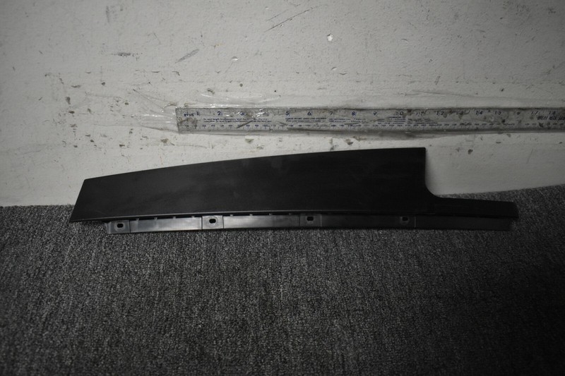 2012-2018 BMW F30 REAR RIGHT SIDE DOOR WINDOW TRIM FACTORY OEM