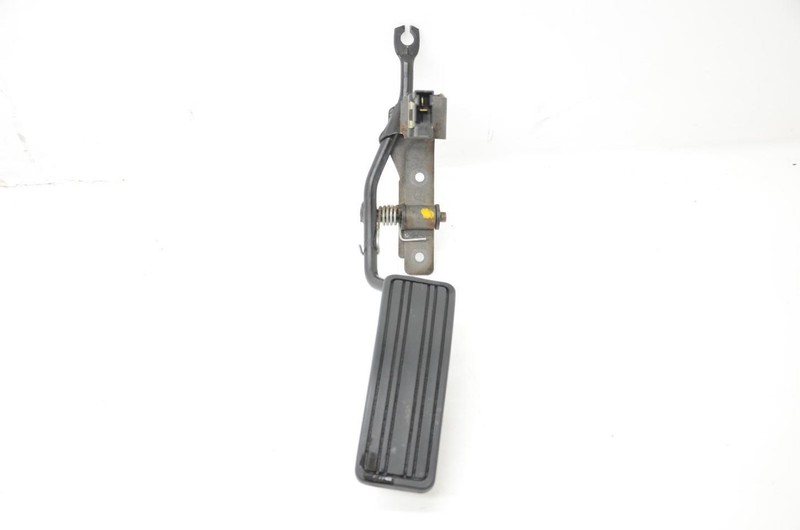 87-89 Nissan 300ZX Z31 Accelerator Pedal Gas Pedal