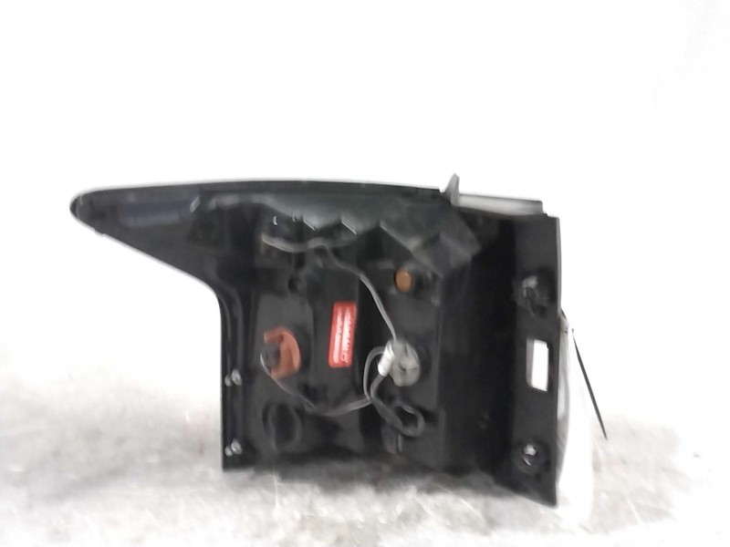 2022 Kia Sorento Right Tail Light Assembly - Black, Used, 46000 Miles