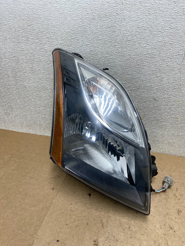 2010 2011 2012 Nissan Sentra Halogen Right Passenger Black Headlight W9240 DW