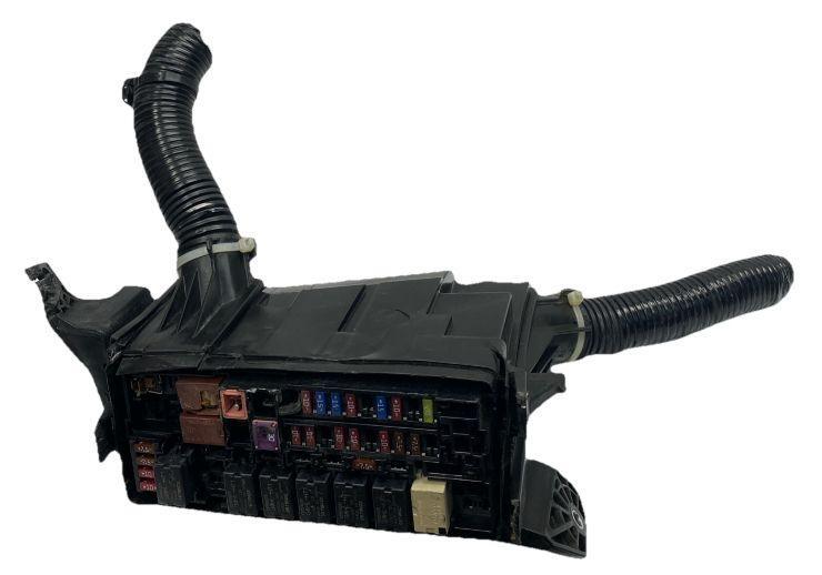 Honda HRV engine fuse box 20 22 block relay w/o fog lamps assy OEM 32100T7SA60