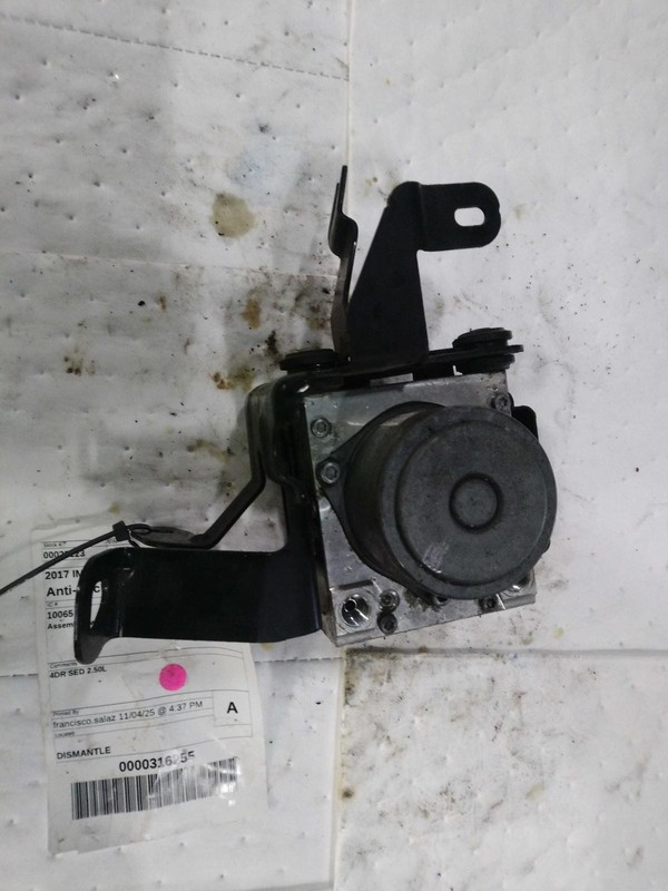 Used ABS Pump and Motor Assembly fits: 2017 Chevrolet Impala Assembly w/o adapti