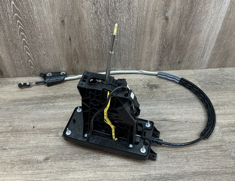 2018-22 VW ATLAS A/T SHIFTER ASSY OEM PART # 3QF.713.025.R