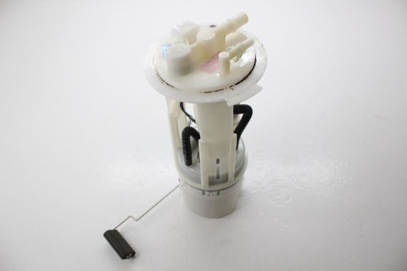 2005-2015 Nissan Xterra 4.0L AT 4X2 Fuel Pump Assembly