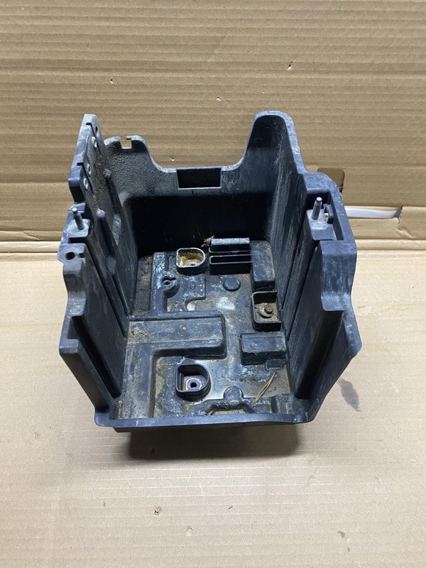 2011 Ford Fiesta Sedan Battery Tray Holder Box Assembly OEM
