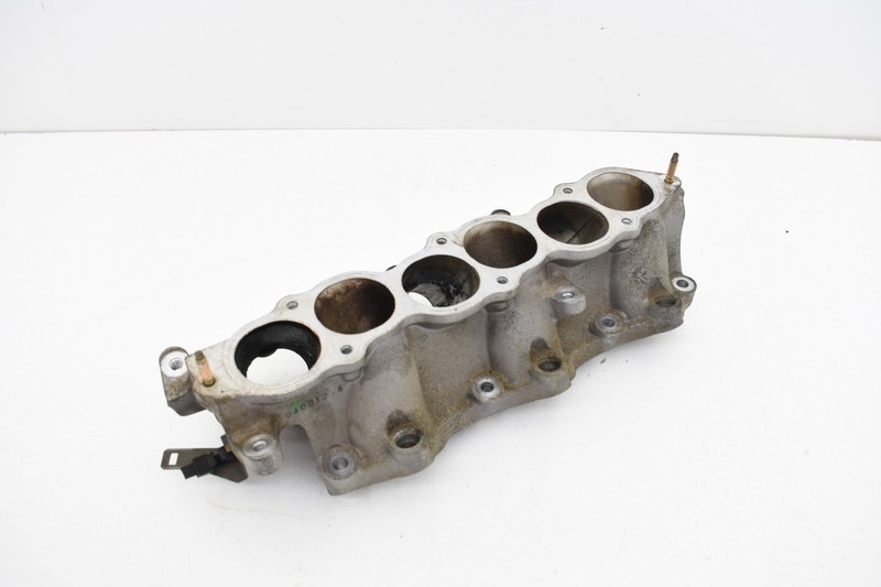 2004 Nissan 350Z VQ35DE Lower Intake Manifold Plenum Collector Runner OEM KW51