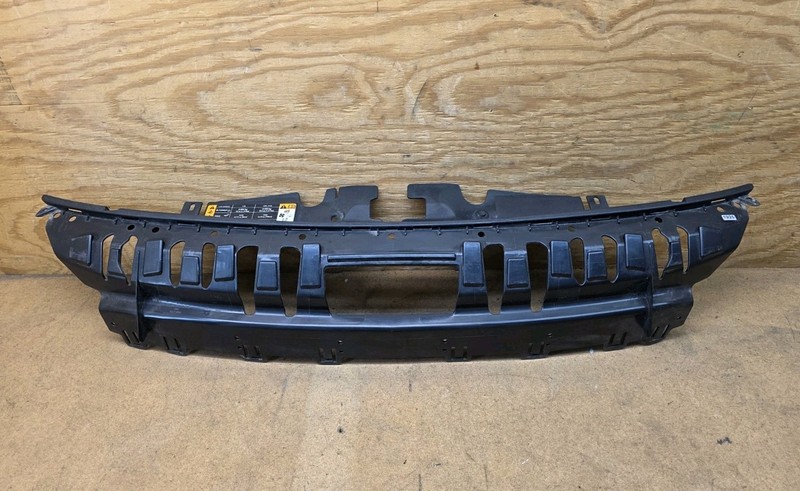 2020 2021 2022 Ford Escape Front Bumper Cover Reinforcement Upper Bracket OEM