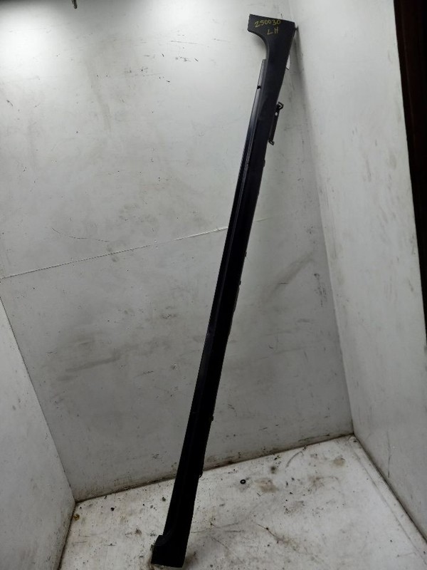 16 TOYOTA SIENNA XLE DRIVER LEFT ROCKER PANEL MOULDING