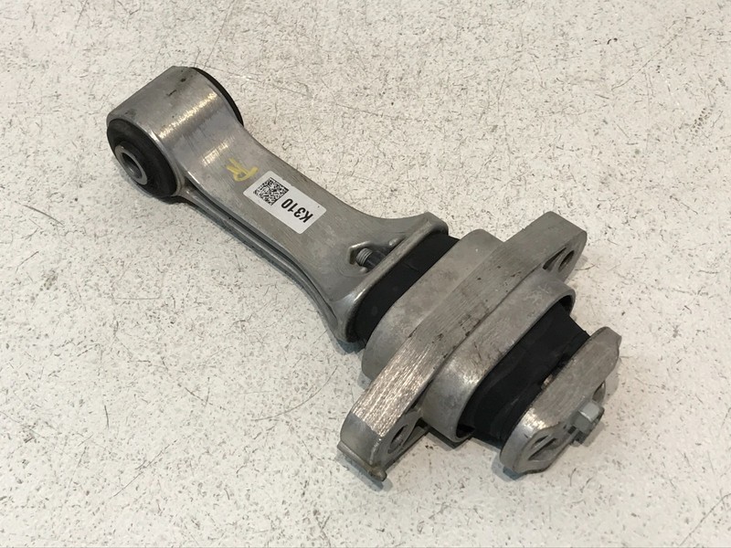 22-24 HYUNDAI SANTA CRUZ TRANSMISSION TORQUE ROD MOUNT LOWER BRACKET OEM 10k