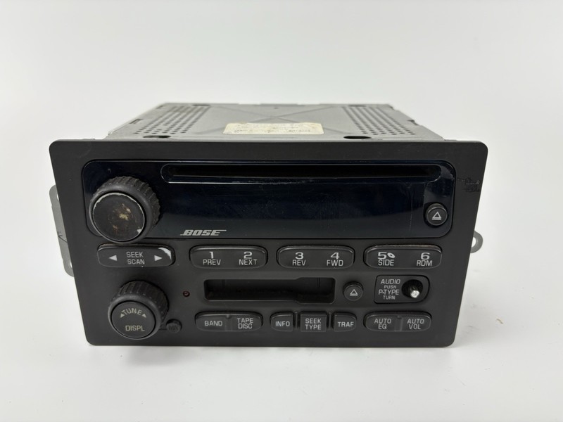 05-09 Chevy GMC Sierra Silverado Tahoe Radio Stereo Cassette Player OEM 15094272