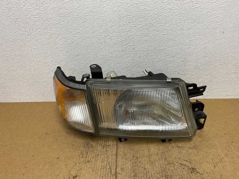 1999 to 2000 Subaru Forester Right Passenger Side Headlight Halogen Oe ac3723 DG